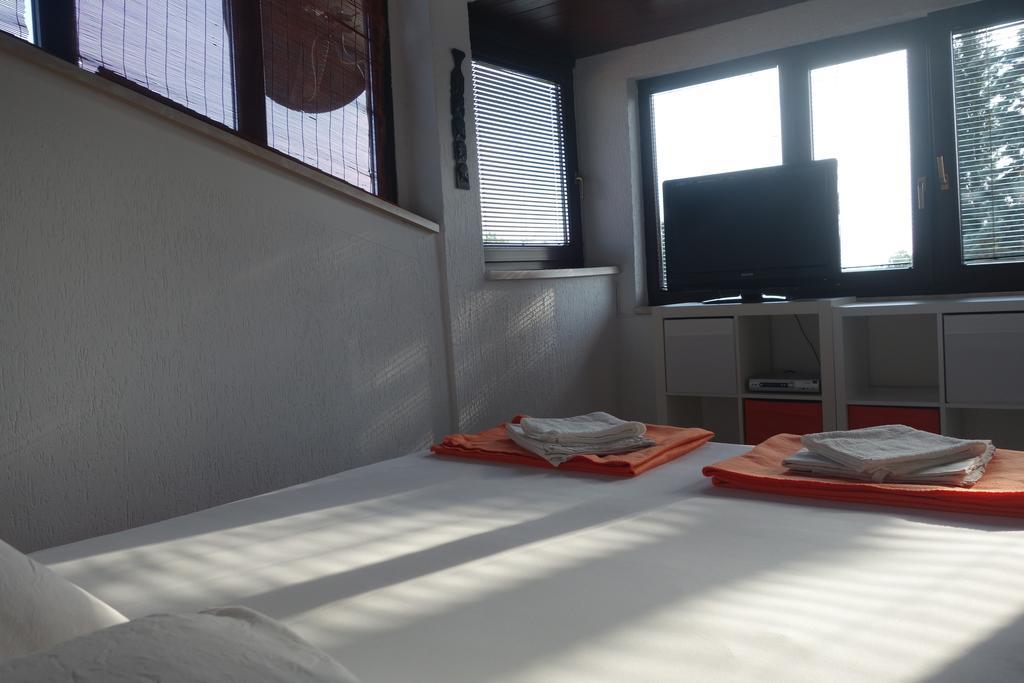 Beli Kriz Apartment *